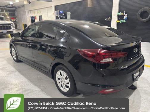 Phantom Black 2019 Hyundai ELANTRA SE