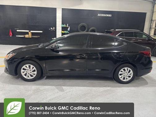Phantom Black 2019 Hyundai ELANTRA SE