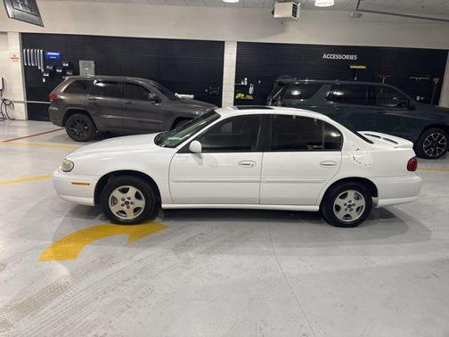 2002 Chevrolet Malibu Base
