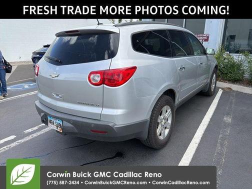 Blade Silver Metallic 2010 Chevrolet Traverse LT