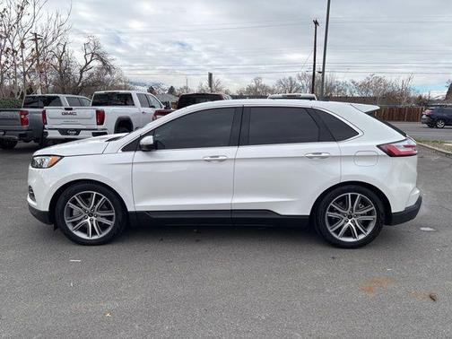 2023 Ford Edge Titanium