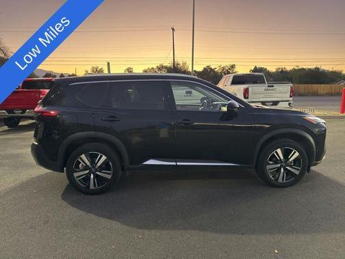 2023 Nissan Rogue Platinum
