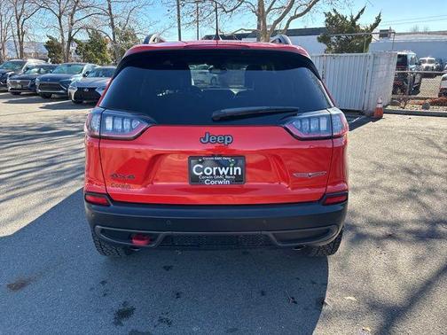 2021 Jeep Cherokee Trailhawk