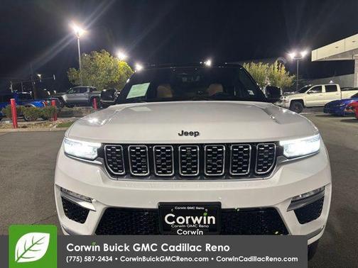 2022 Jeep Grand Cherokee Summit