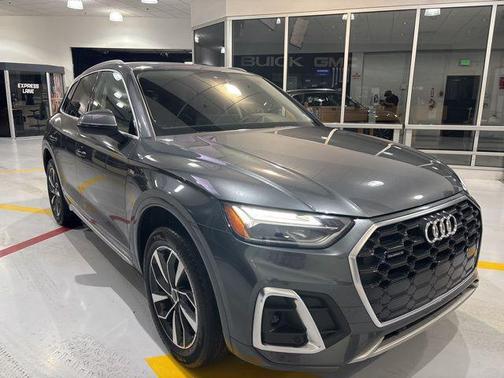 2023 Audi Q5 45 S line Premium