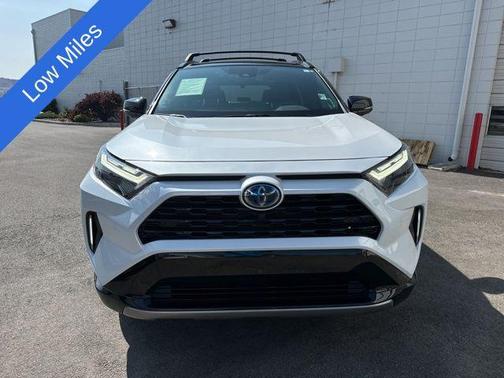 2024 Toyota RAV4 Hybrid SE