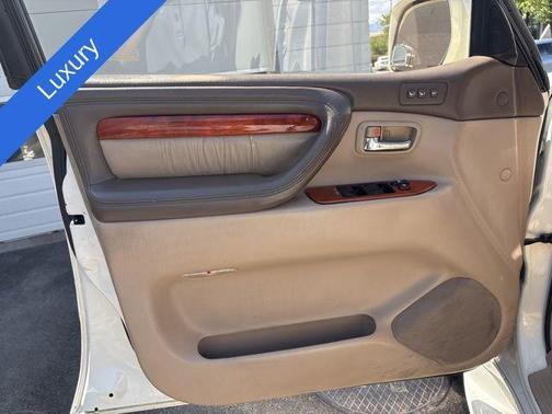 2000 Lexus LX 470 Base