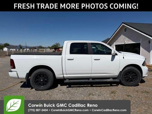 Bright White Clearcoat 2018 RAM 1500 Sport
