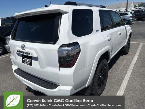 2022 Toyota 4Runner SR5