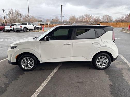 2024 Kia Soul S