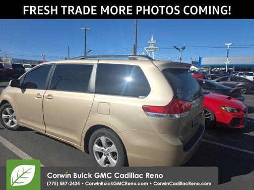 2011 Toyota Sienna LE