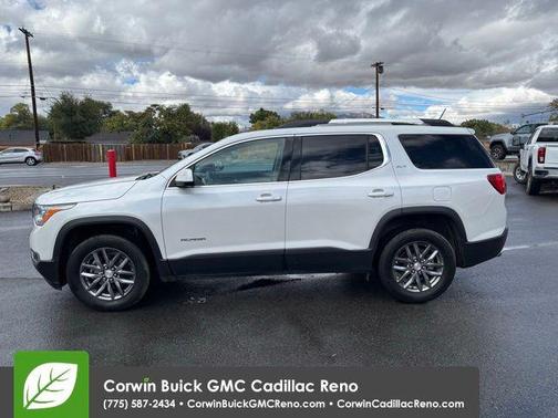 2017 GMC Acadia SLT-1