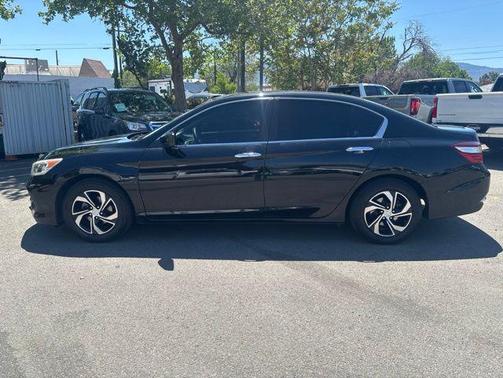 Crystal Black Pearl 2017 Honda Accord LX