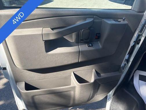 2021 GMC Savana 2500 Work Van