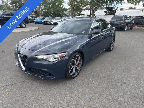 2019 Alfa Romeo Giulia Base