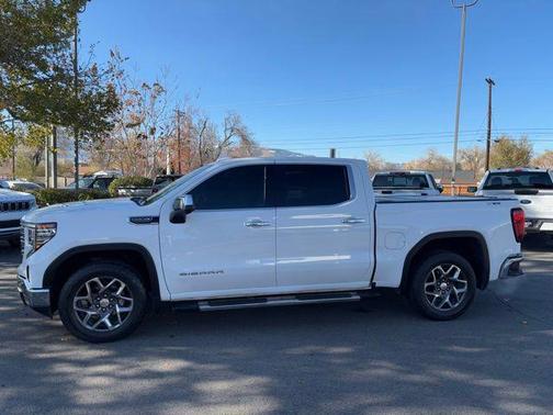 2022 GMC Sierra 1500 SLT