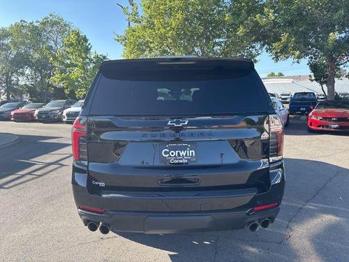 Black 2025 Chevrolet Suburban 4WD Z71