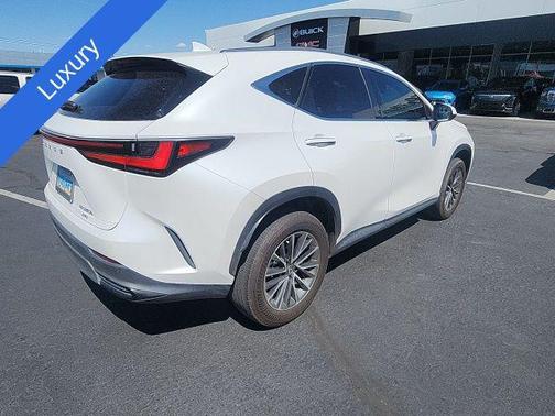2022 Lexus NX 350h Premium