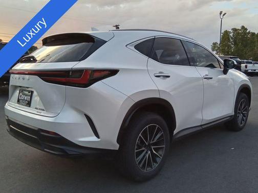 2022 Lexus NX 350h Premium