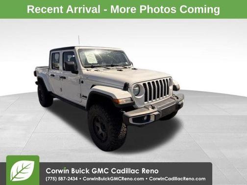 2022 Jeep Gladiator Sport S