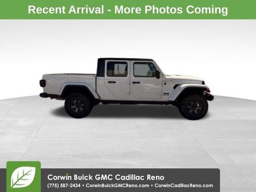 2022 Jeep Gladiator Sport S