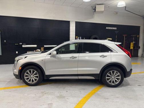 2020 Cadillac XT4 Premium Luxury