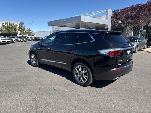 2023 Buick Enclave Premium AWD