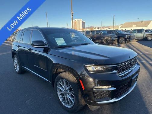 2022 Jeep Grand Cherokee Summit