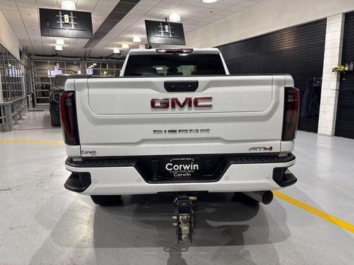 2025 GMC Sierra 2500 AT4