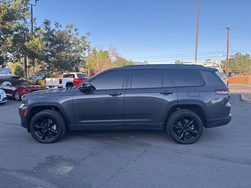 Baltic Gray Metallic Clearcoat 2024 Jeep Grand Cherokee L Altitude