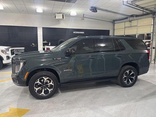 Midnight Pine 2026 GMC Yukon 4WD AT4