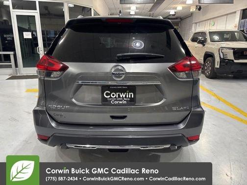 Gun Metallic 2018 Nissan Rogue SL