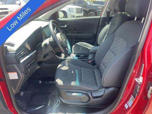 2022 Kia Niro LXS