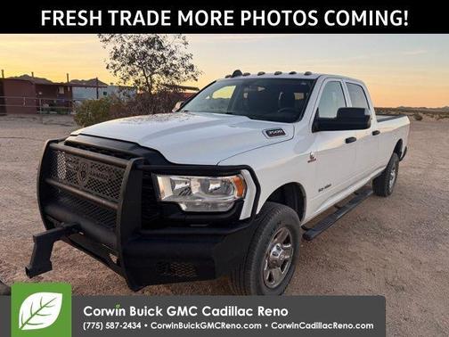 Bright White Clearcoat 2019 RAM 3500 Tradesman Crew Cab 4x4 8' Box