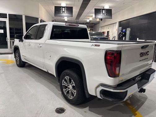 2023 GMC Sierra 1500 SLE