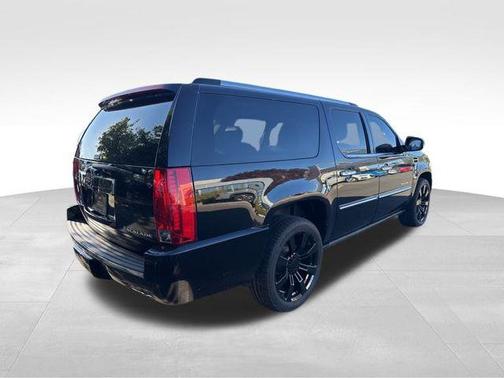2013 Cadillac Escalade ESV Platinum Edition