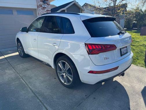 2019 Audi Q5 2.0T Prestige
