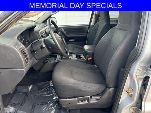 2004 Jeep Grand Cherokee Laredo
