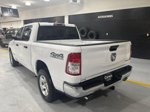 Bright White Clearcoat 2023 RAM 1500 Big Horn/Lone Star
