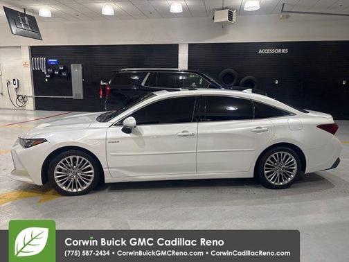 Wind Chill Pearl 2019 Toyota Avalon Hybrid Limited