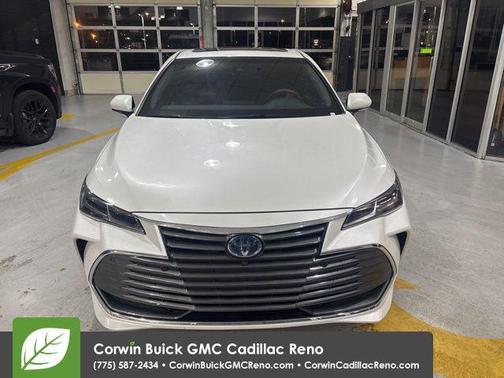 Wind Chill Pearl 2019 Toyota Avalon Hybrid Limited