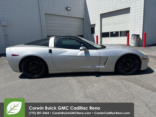 2005 Chevrolet Corvette Base