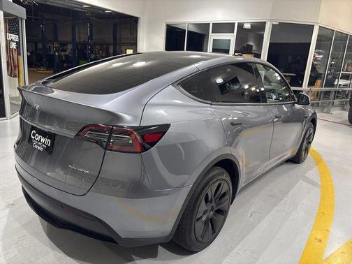 2025 Tesla Model Y Long Range Dual Motor All-Wheel Drive