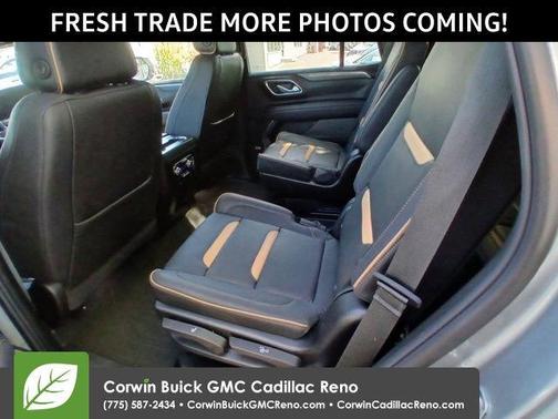 Sterling Metallic 2024 GMC Yukon 4WD AT4