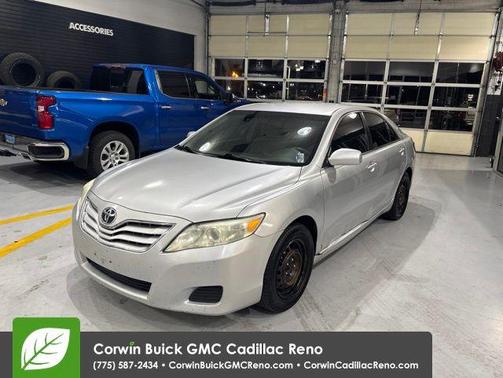 Classic Silver Metallic 2011 Toyota Camry LE