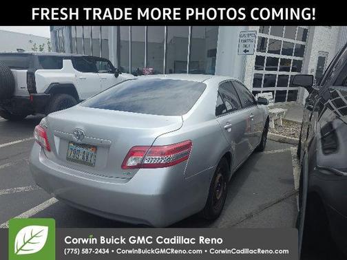 Classic Silver Metallic 2011 Toyota Camry LE