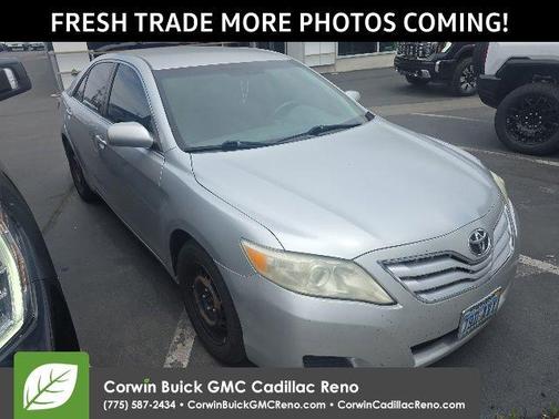 Classic Silver Metallic 2011 Toyota Camry LE