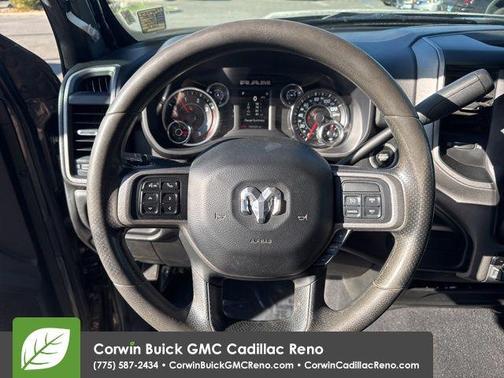 2020 RAM 2500 Tradesman Crew Cab 4X4 6'4' Box