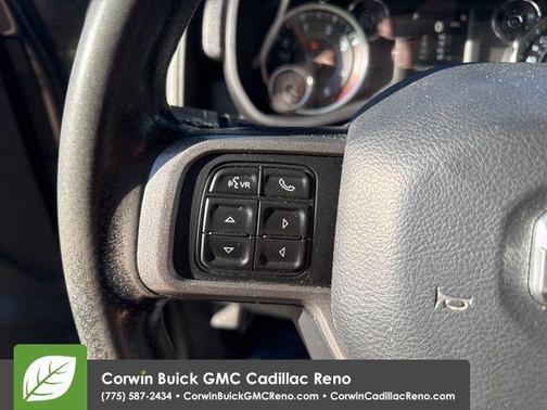 2020 RAM 2500 Tradesman Crew Cab 4X4 6'4' Box