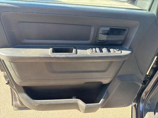 2020 RAM 2500 Tradesman Crew Cab 4X4 6'4' Box